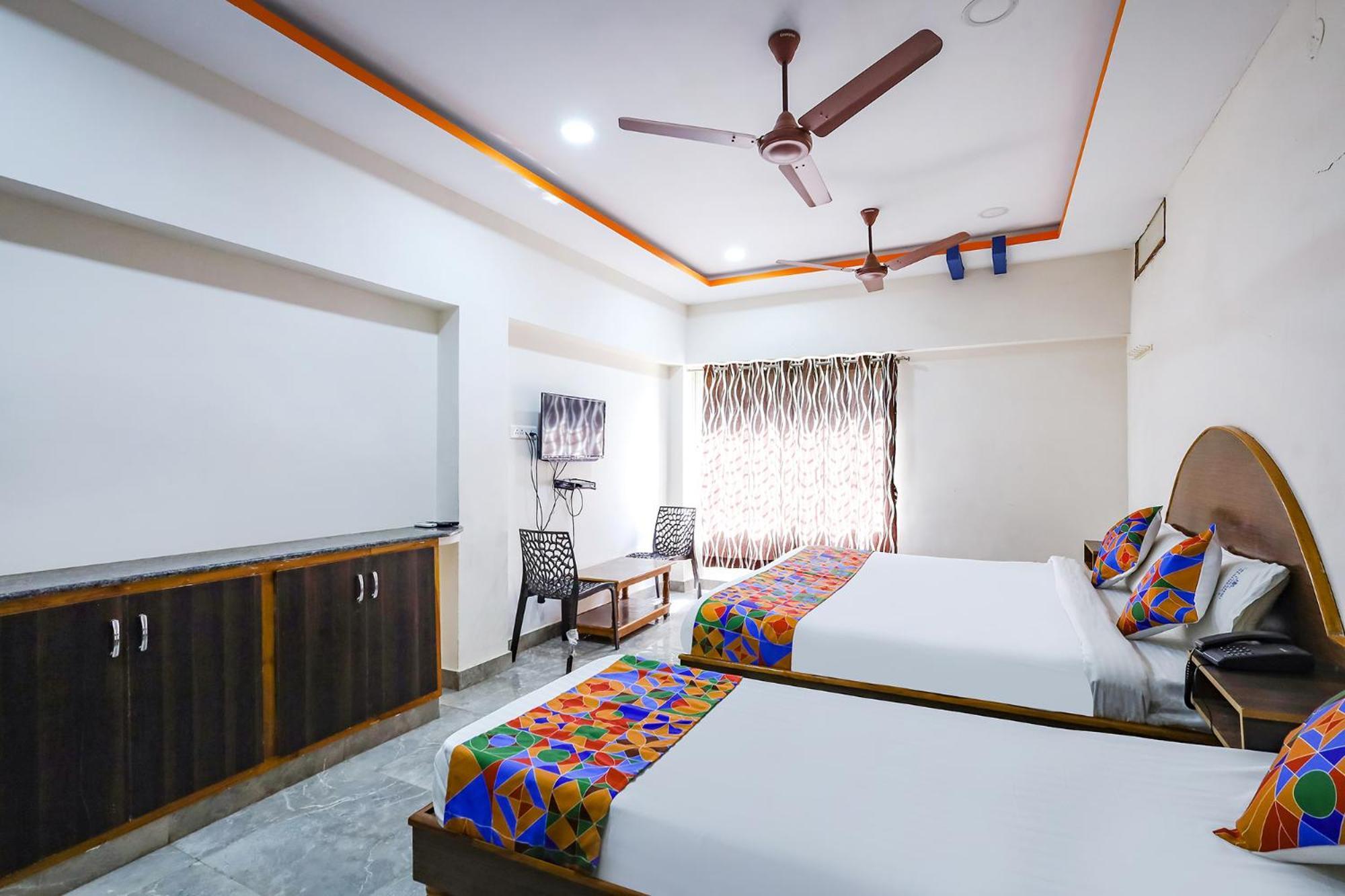 Capital O Lakshmi Residency Hotell Tirupati Exteriör bild