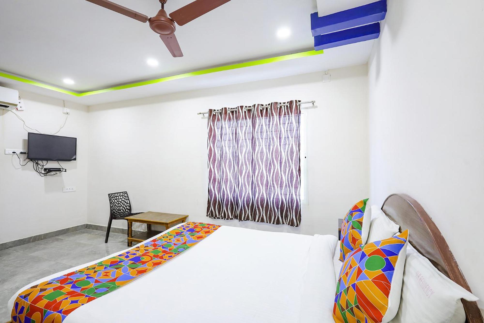 Capital O Lakshmi Residency Hotell Tirupati Exteriör bild