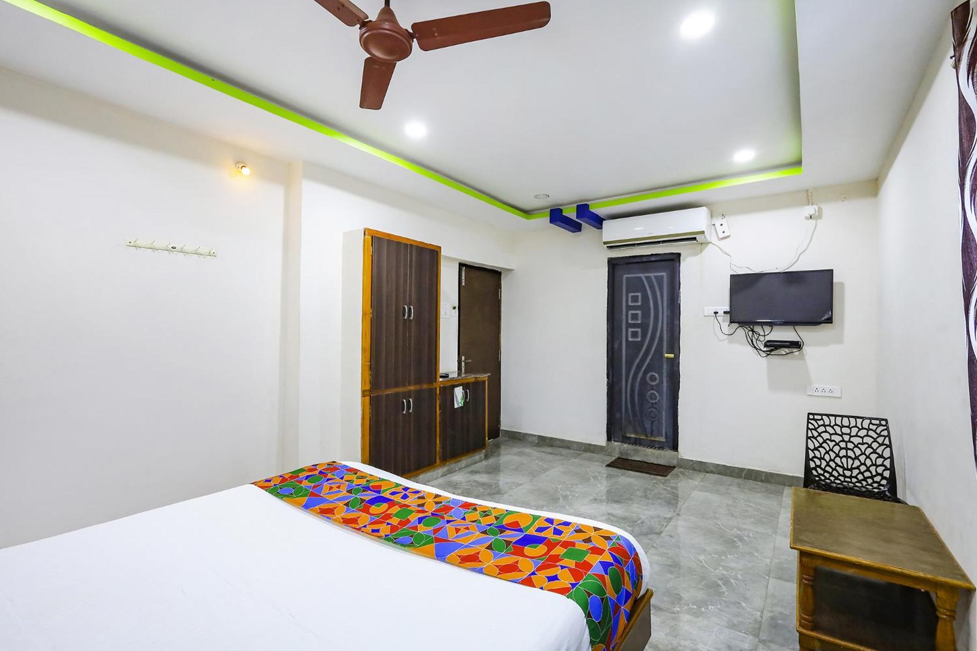 Capital O Lakshmi Residency Hotell Tirupati Exteriör bild