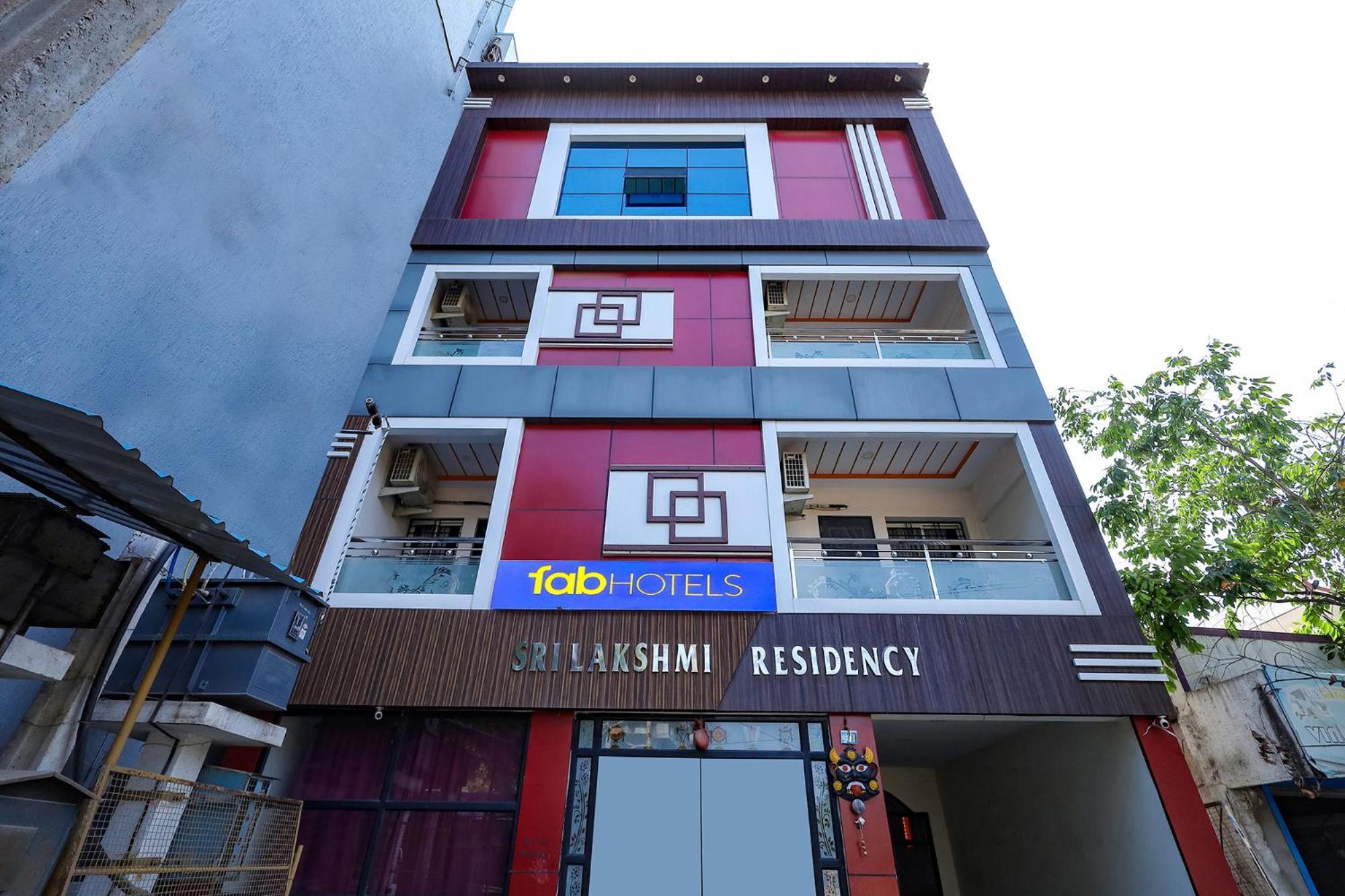 Capital O Lakshmi Residency Hotell Tirupati Exteriör bild