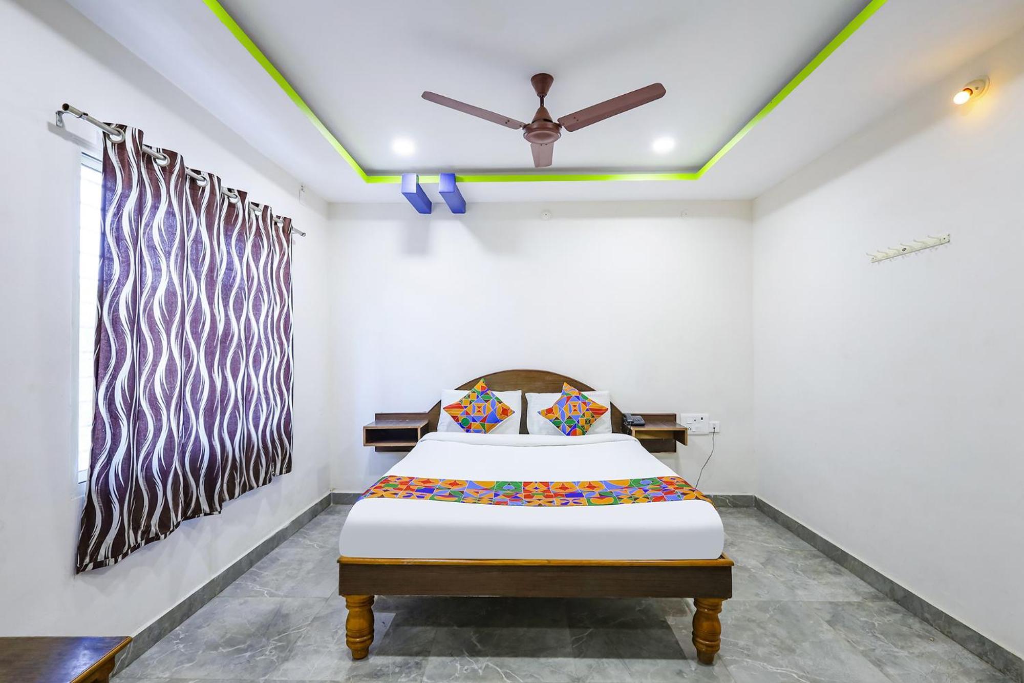Capital O Lakshmi Residency Hotell Tirupati Exteriör bild