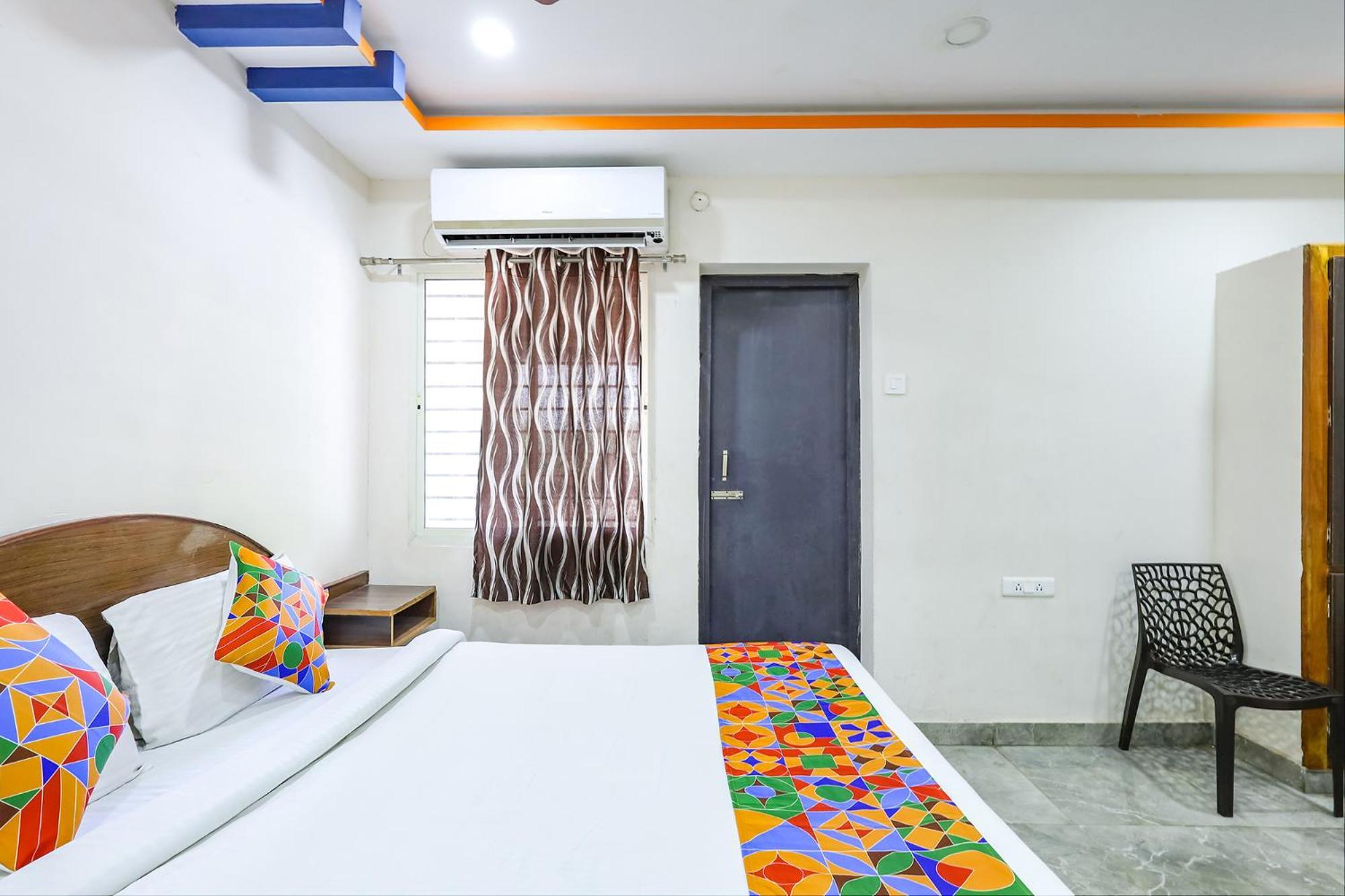 Capital O Lakshmi Residency Hotell Tirupati Exteriör bild
