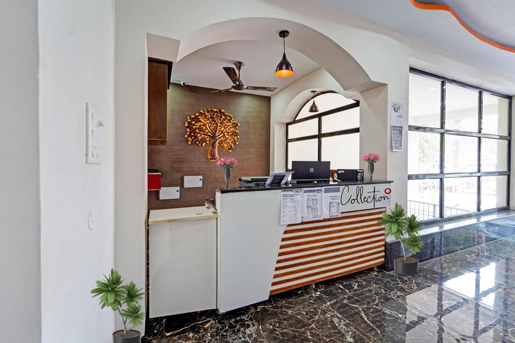 Capital O Lakshmi Residency Hotell Tirupati Exteriör bild