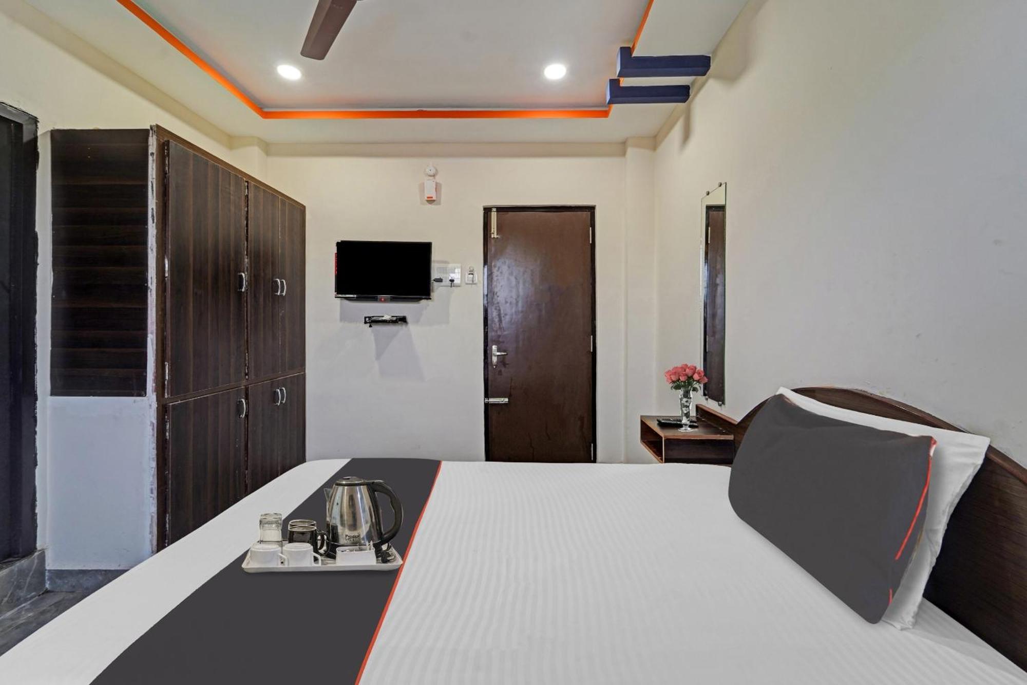 Capital O Lakshmi Residency Hotell Tirupati Exteriör bild